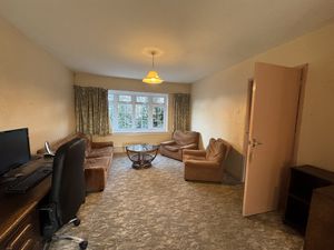 LOUNGE AREA- click for photo gallery